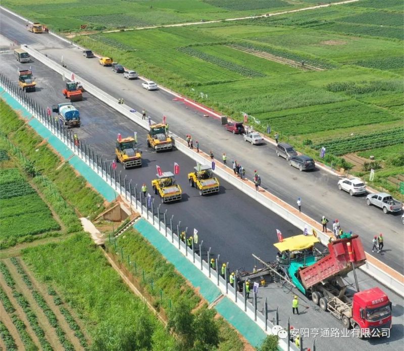 工地防暑降溫點(diǎn)，夏送清涼到一線